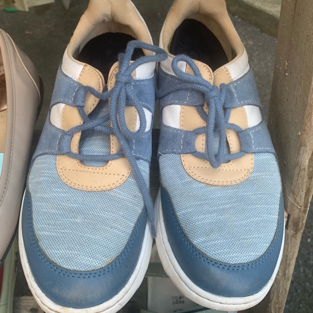 Clarks Women's Sneakers in Blue and Cream